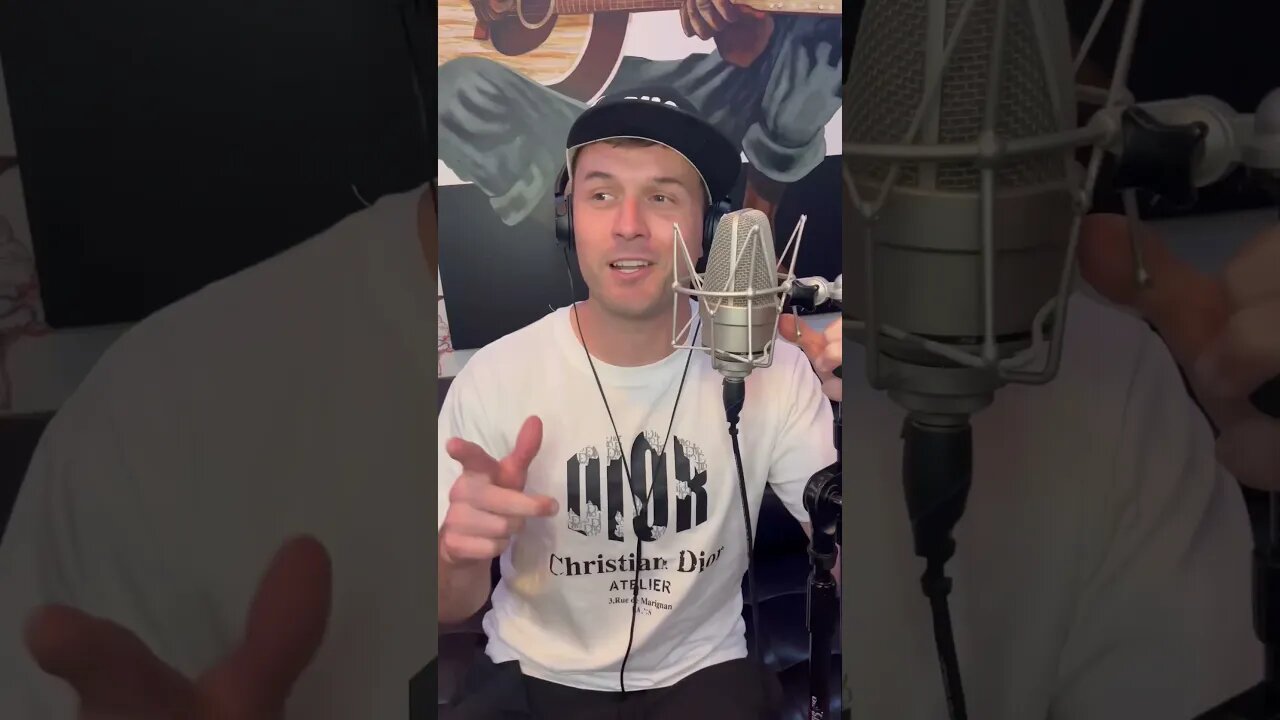Therapy sessions 😎 Song ‘Dangerous Feelings’ by Baileys Ghost #comedyskit #hiphop #audioengineer