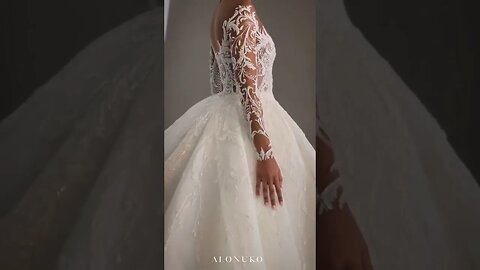 Can we peep the details on our Mariposa look Contact: Alonuko Bridal 📞:UK +44(0)2072052327 #repost