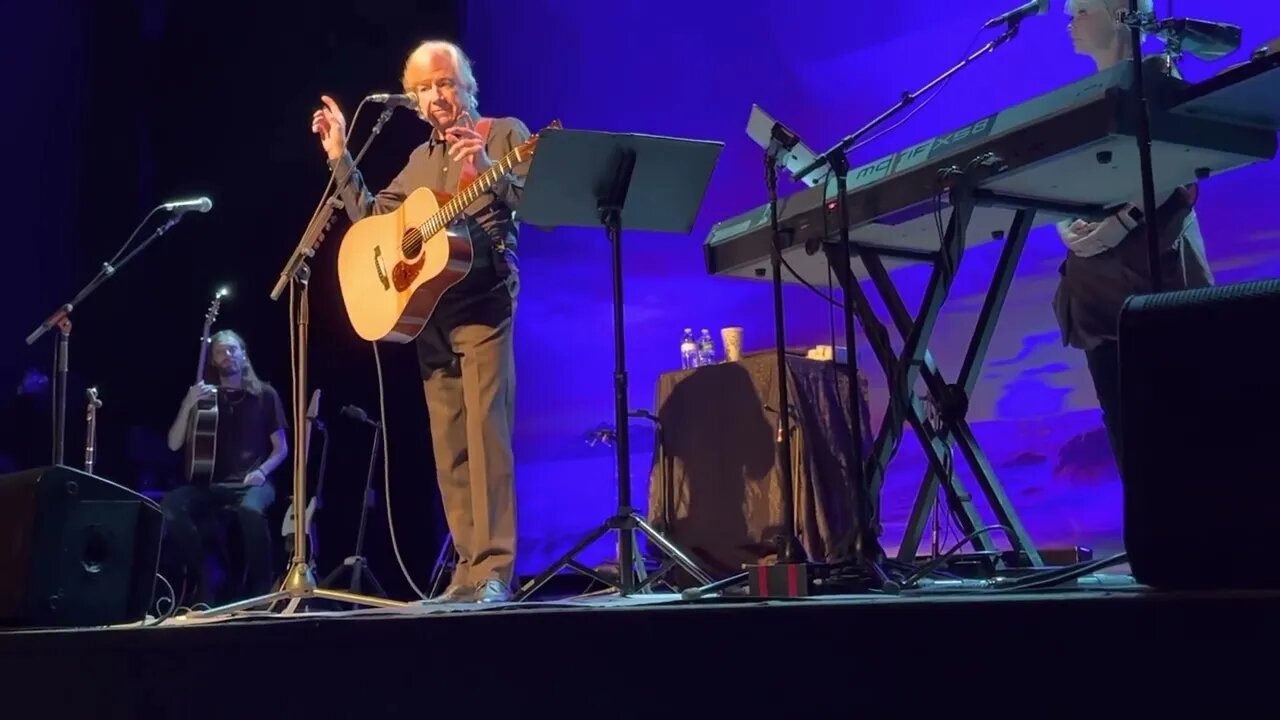 Justin Hayward tells a story of the UK #moodyblues