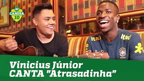 Carisma! Vinicius Júnior CANTA "Atrasadinha" com Felipe Araújo!