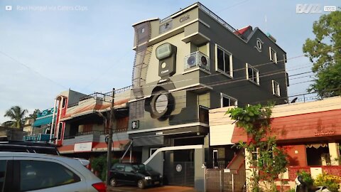 [TRANSLATE] - Fotógrafo constrói casa baseada em câmeras fotográficas