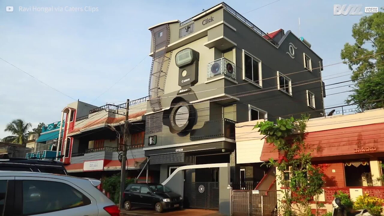 [TRANSLATE] - Fotógrafo constrói casa baseada em câmeras fotográficas