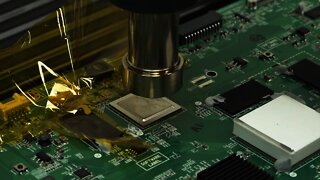 EEVblog #1154 - Surprising 4K Dumpster TV Fault