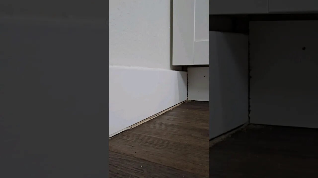 What is causing these floor to trim gaps? #homeinspection