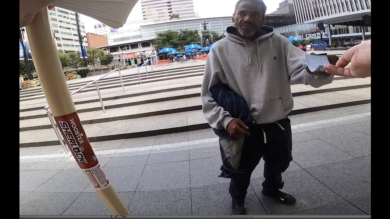 Preaching at Fountain Square Again -- Lifting Up Jesus, Tracts to the Homeless
