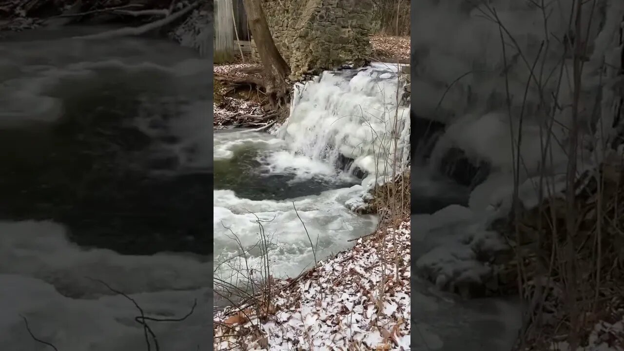 The Creek is almost completely frozen 🥶