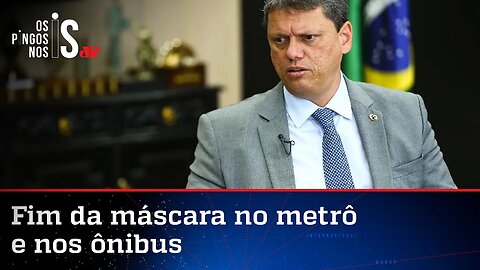 Tarcísio desobriga uso de máscaras no transporte público de SP