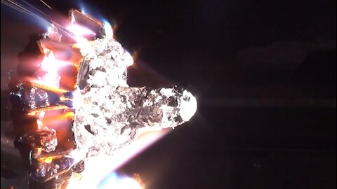 À VOIR : Lorsqu'un objet tombe du ciel, ça ressemble à ceci !