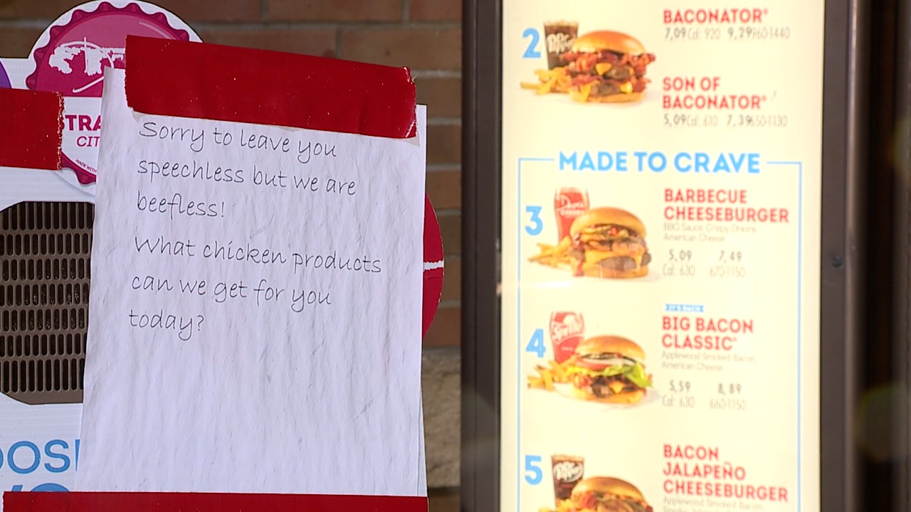 Wendy's in Norton gets creative with its 'no beef' sign