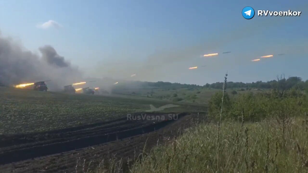 Ukrainian positions in the Liman area are subjected to a powerful artillery and missile attack