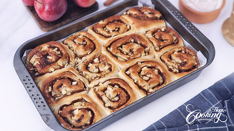 Apple Cinnamon Rolls - Easy Recipe