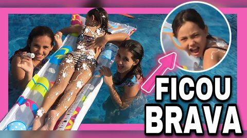 DESAFIO DA PISCINA / TROLAGEM 🤪 - 3 irmãs demais - kids fun