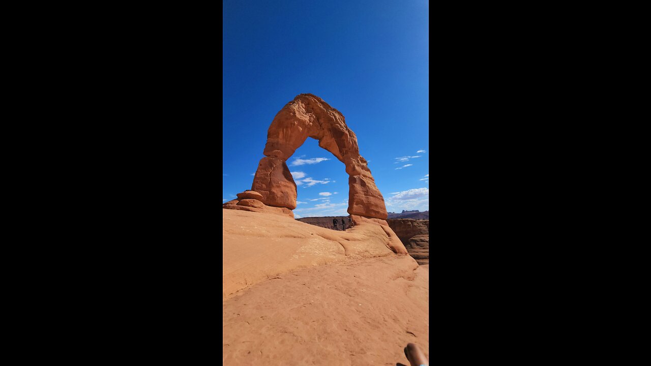 Hiking the Arches @ MOAB