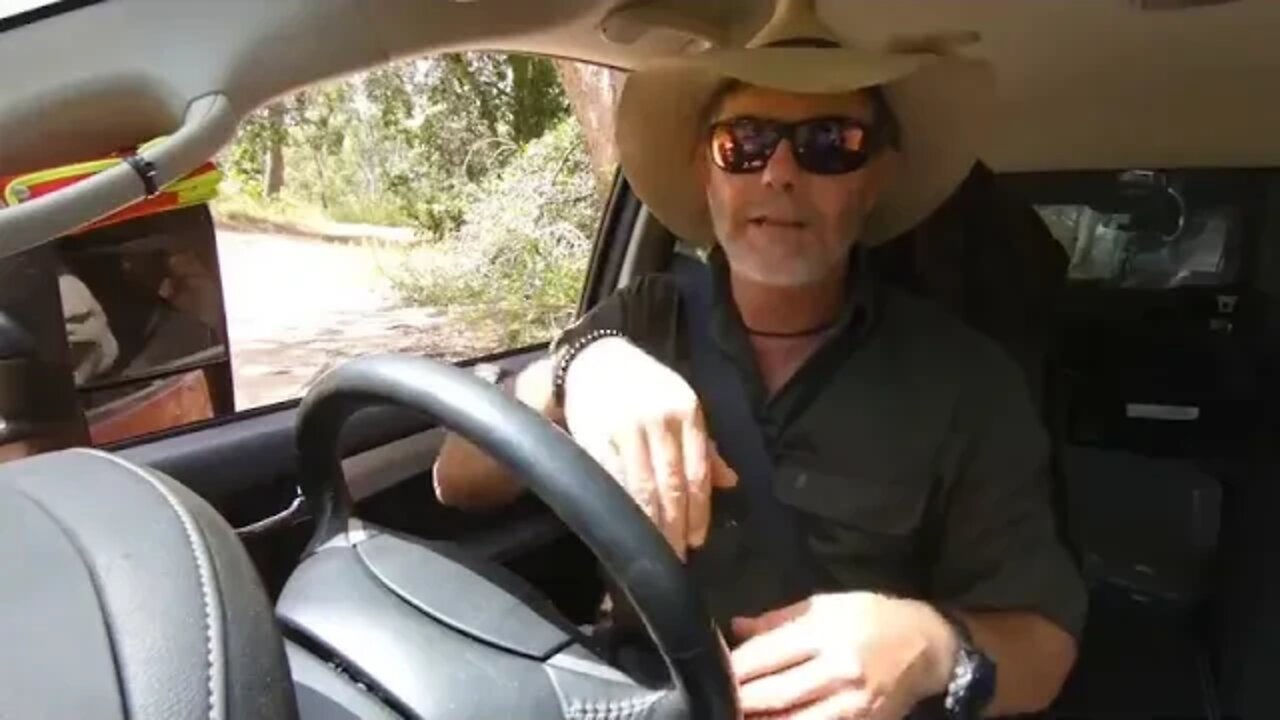 CAPE YORK MADNESS Which 4WD FLOATED ROOF DEEP RIVER CROSSING Old Telegraph Track in detail %% 11