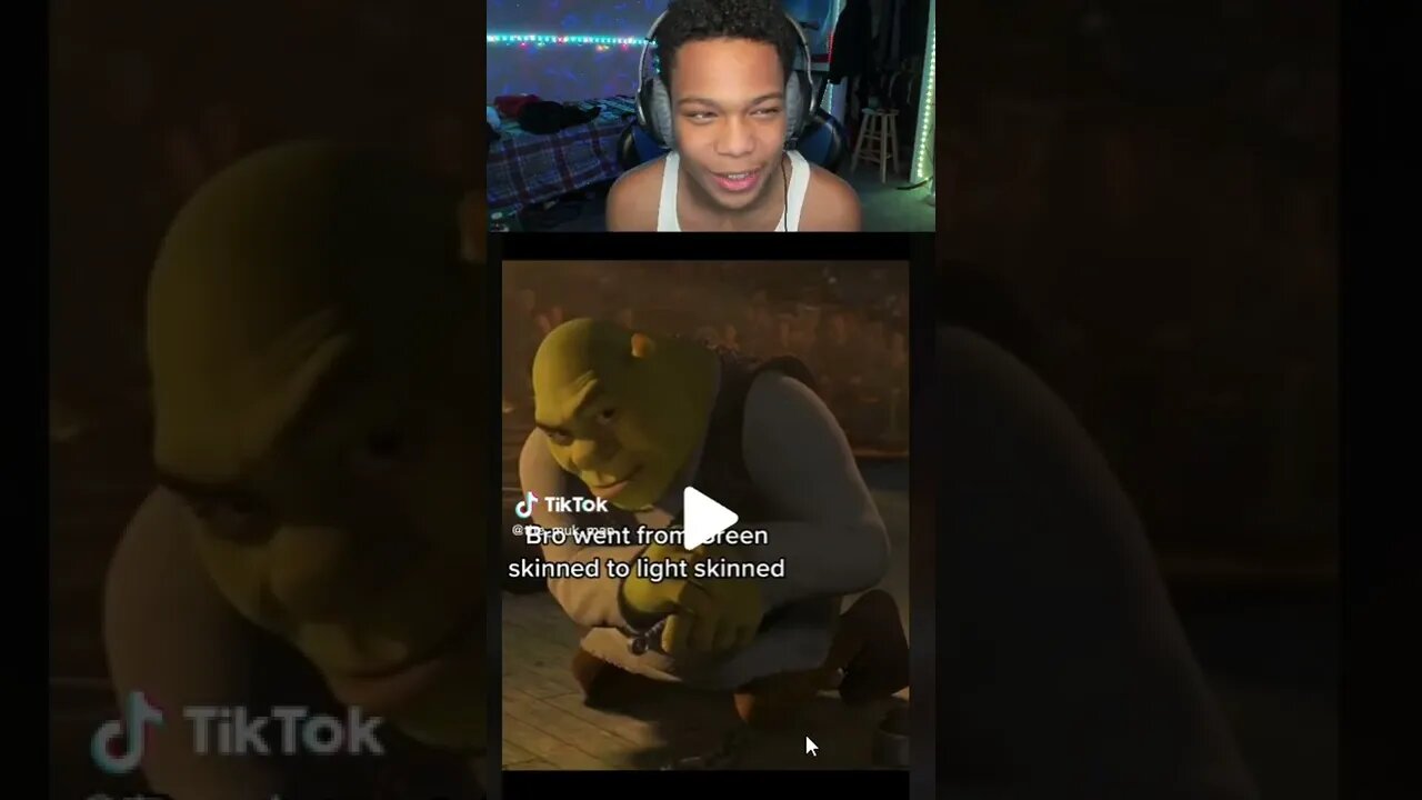Shrek acting lightskin ðŸ˜ðŸ˜ðŸ˜