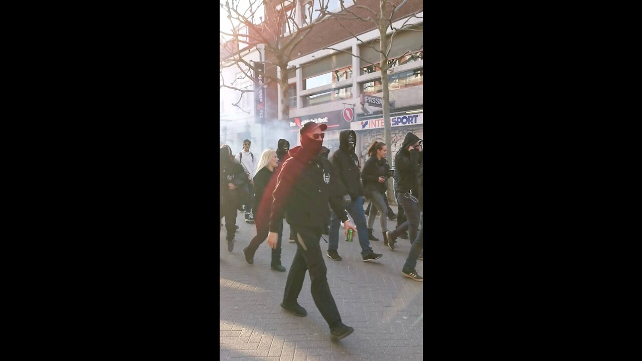 Men in Black are protesting against the danish government and the lock down.