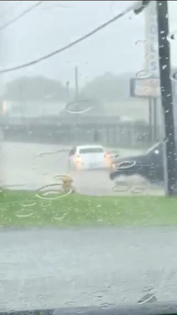 Flooding at 11th and Admiral