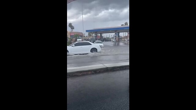 Flooding at Eastern and Warm Springs - MorerFilms