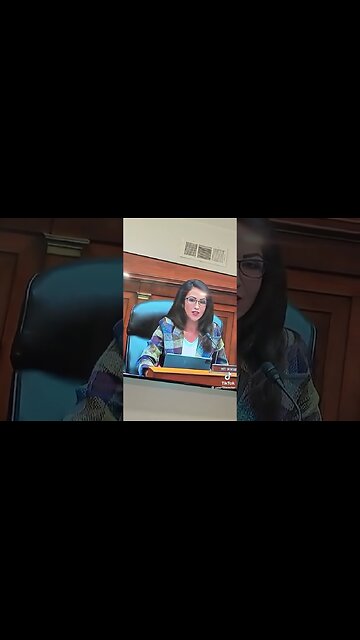 Lauren Bobert mentions Flat Earth ✅