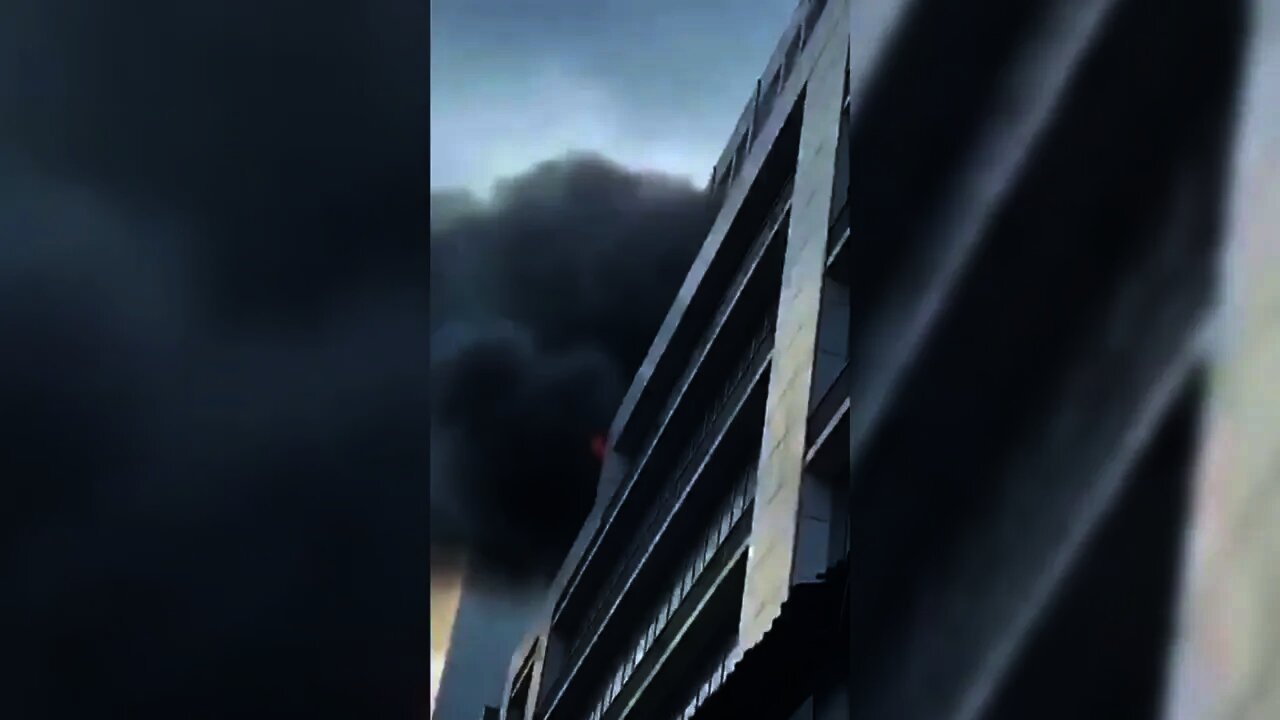 Chengdu Shutai Building Catches Fire 成都蜀泰大廈起大火