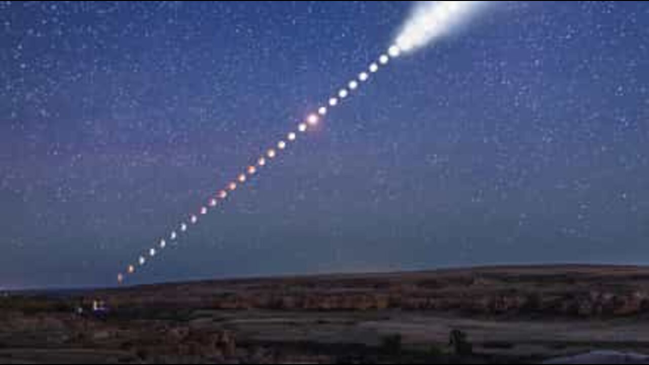 Impressionnantes images d'une éclipse lunaire au Canada