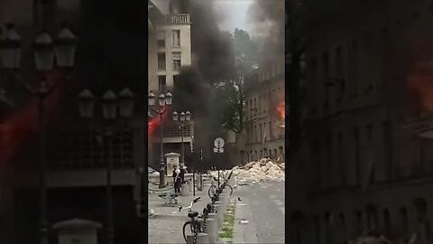 🛑 BREAKING: #Paris rocked by huge #explosion