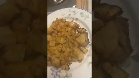 Crisped Up Air Fryer Potatoes