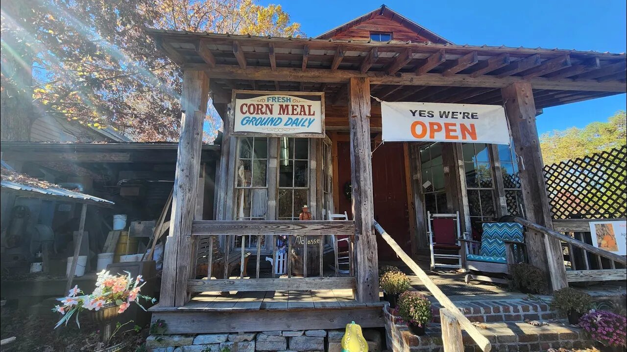 Tuesday Talk - On the Road in Dandridge TN at Valentine Mill - The Hillbilly Kitchen