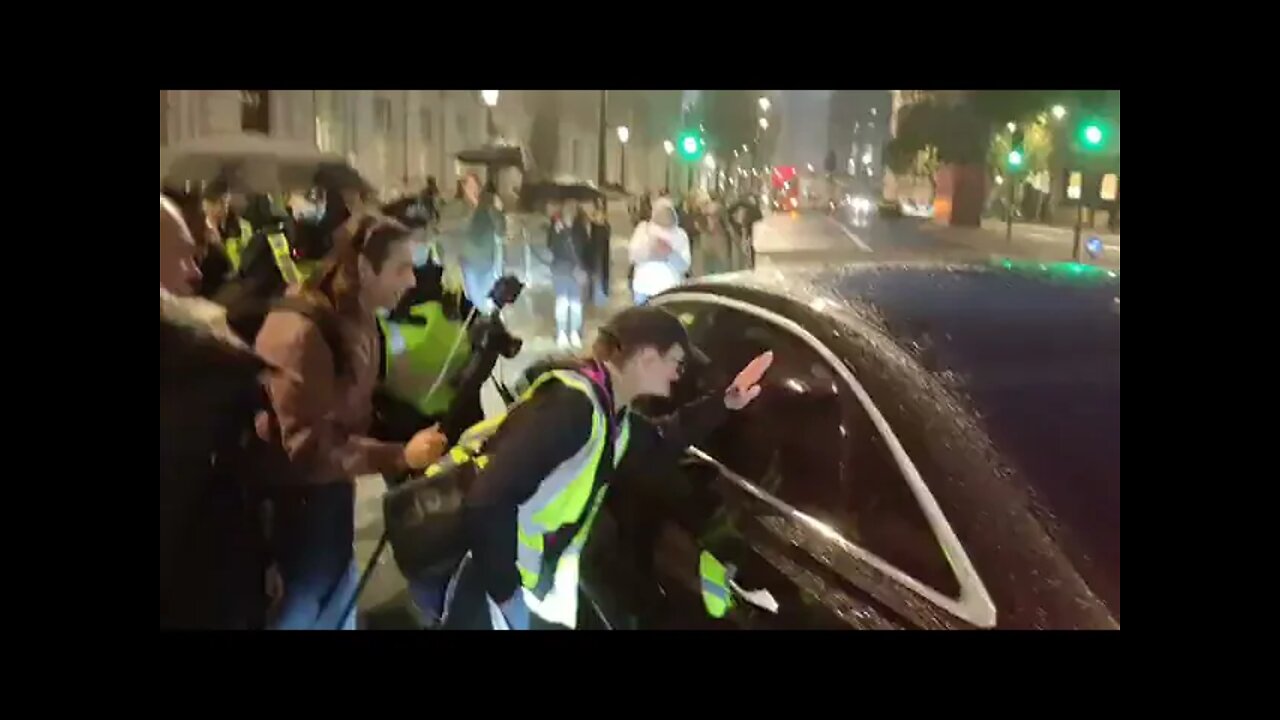 London Protesters - ARREST BILL GATES!