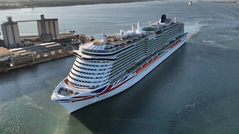 P&O Cruises Iona & Ventura ships 09/07/2022 4k Southampton drone footage.