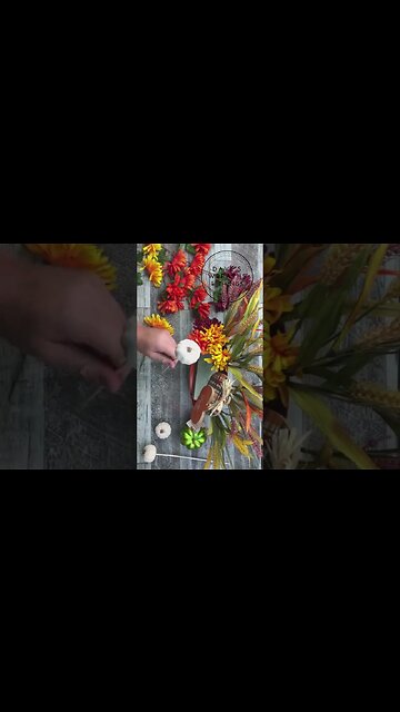 Dollar Tree Fall Centerpiece - Shorts - Easy DIY - Autumn Decor