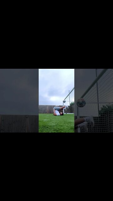 JUGGLING A FOOTBALL UPSIDE DOWN ⚽️🔥 Jeremy Lynch #Shorts