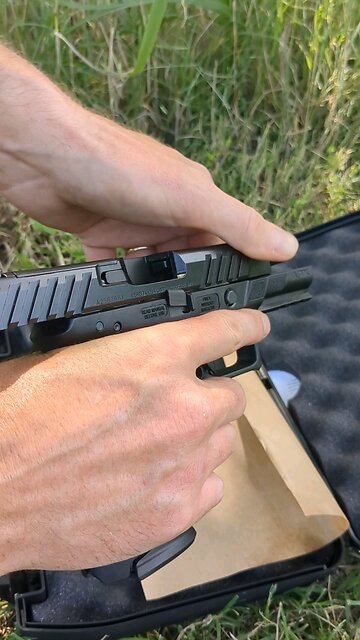 Beretta APX A1 - short