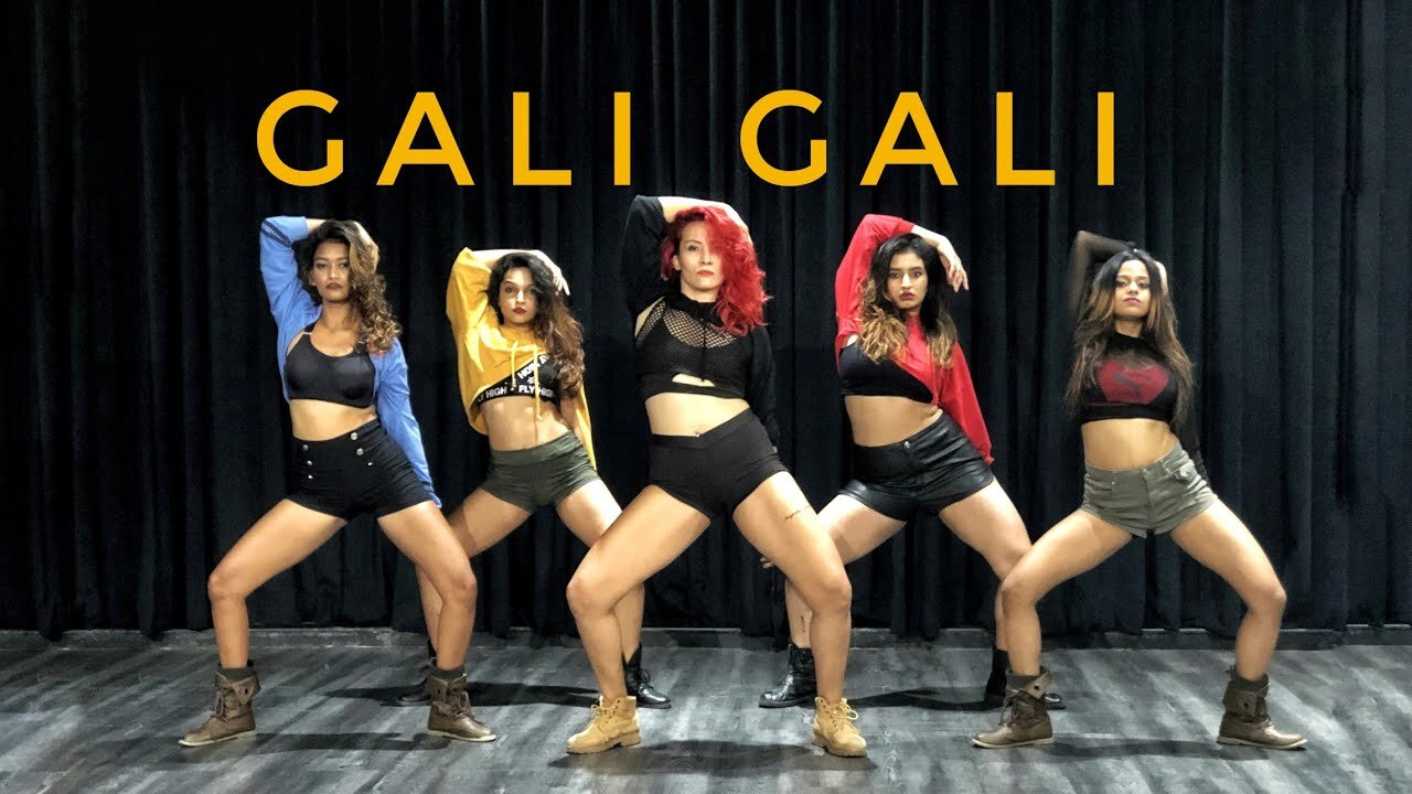 Gali Gali - KGF _ Neha Kakkar _ Mouni Roy _ The BOM Squad _ Svetana Kanwar Choreography