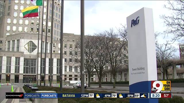 After proxy fight, will P&G boss work with Peltz?