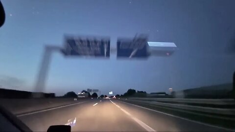 Highlight 2:59:56 – 3:04:54 von LIVE Driving Discovering Austria: An Unforgettable European Adventur