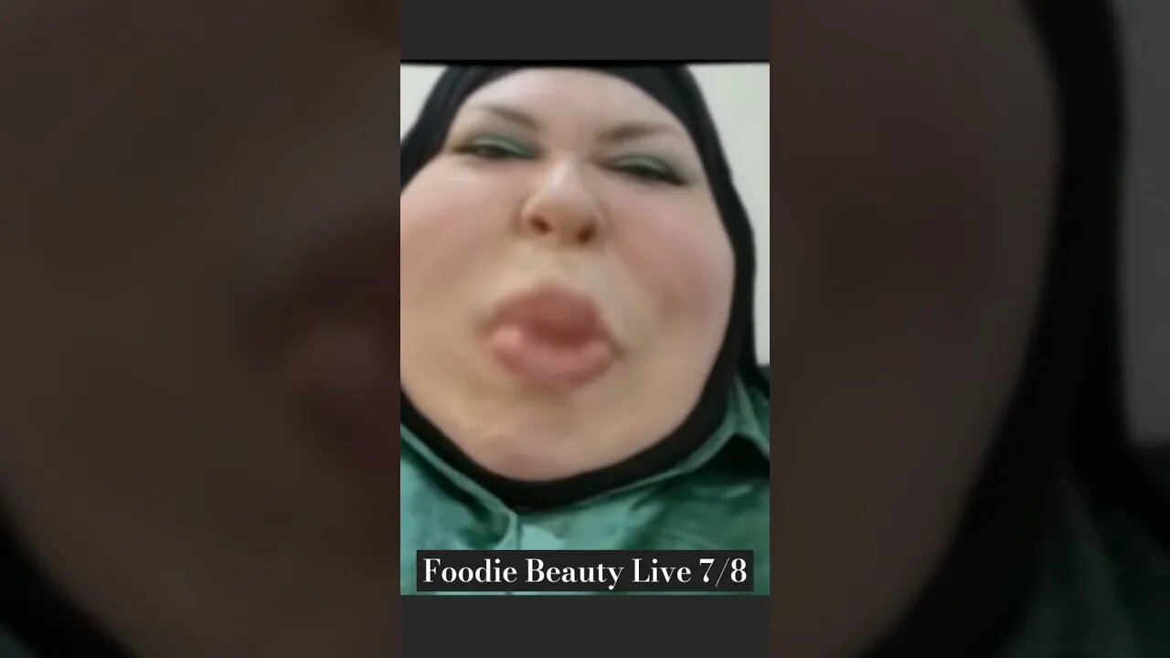 🍔 Beauty Bite 🍔 😂🤣😂 #foodiebeauty #foodiebeautylive