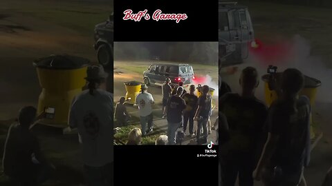 Who needs Snapchat when you can do smoky burnouts in #BrianVANtana #nonamenationals #ducttapedrags