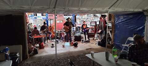 Thanksgiving private Concert in the garage