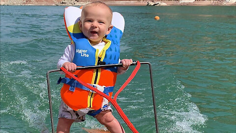 Baby breaks record becoming youngest person ever to water skiing.