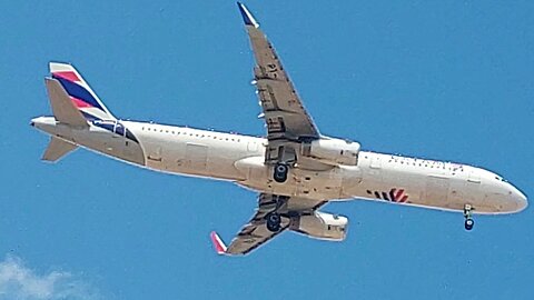 Airbus A321 PT-MXL coming from Natal to Fortaleza