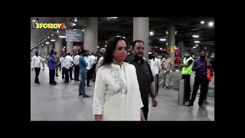 Shahid Kapoor, Hema Malini, Siddhant Kapoor & Faruk Kabir snapped at the Airport | SpotboyE