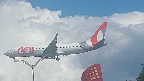Boeing 737 MAX 8 PR-XMA coming from Santarém to Manaus