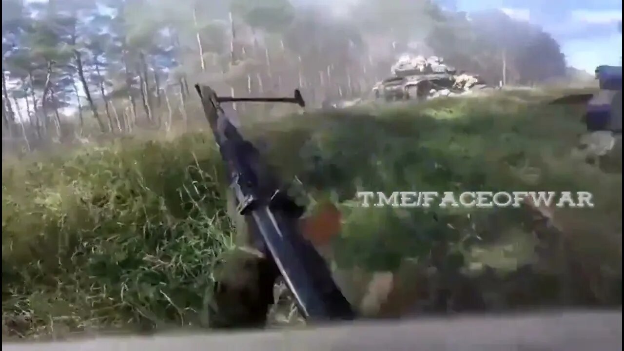 The AFU tank is ambushed by Russian special forces