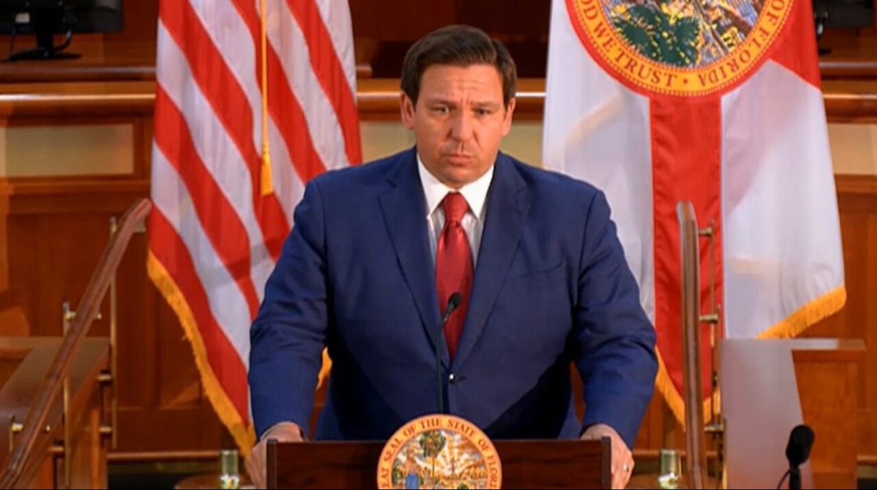 Governor DeSantis dropping facts about big tech to the media