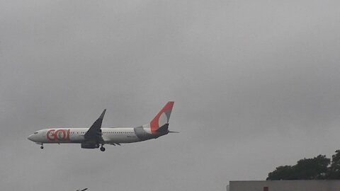 Boeing 737-800 PR-GOP na aproximação final antes de pousar em Manaus vindo de Belém 11032021
