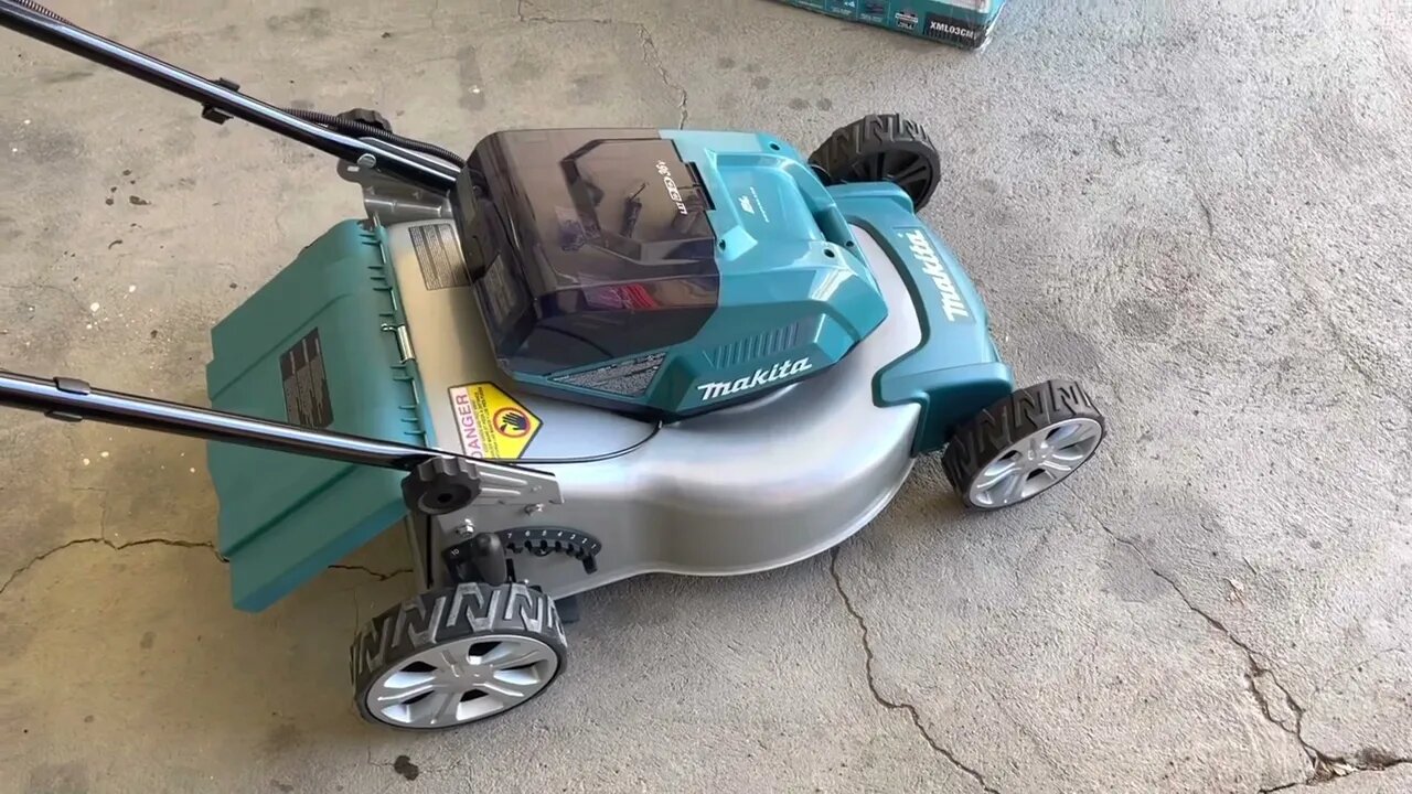 Makita 36v Lawnmower!!