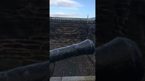 On Londonderry walls