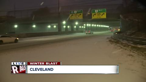 Snowfall pounds downtown Cleveland