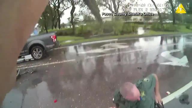 Pasco County crash injures deputies, witness